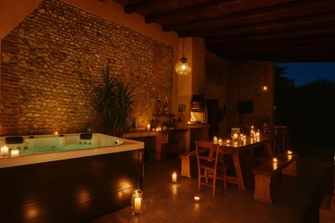 Property building, Night, Hot Tub