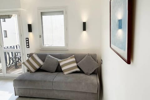 APPARTEMENT LA BAULE 5 PERS A 50 M DE PLAGE Apartment in Le Pouliguen