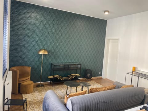 Cozy apt w/ king bed great for discovering Liege Apartment in Liège