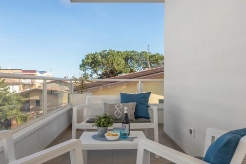 Balcony/Terrace, Balcony/Terrace