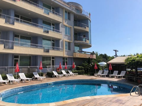 Property building, Swimming pool