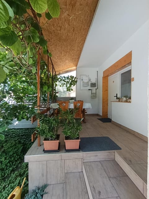 Balcony/Terrace, Dining area