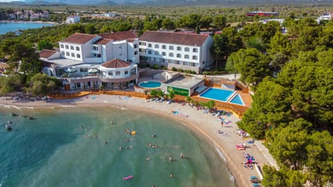 Beach, Swimming pool