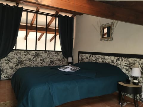 Bed, TV and multimedia, Bedroom, cot, wardrobe, air conditioner