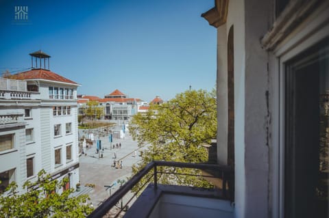 Nearby landmark, Balcony/Terrace, City view, Street view