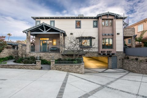 329 Oak Ave Apartment in Carlsbad