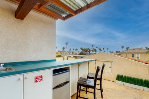 668 N Cleveland St townhouse House in Oceanside