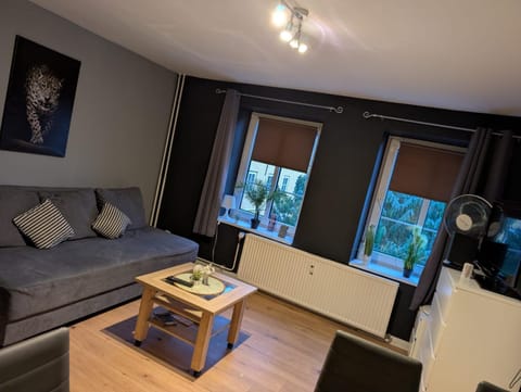 TV and multimedia, Living room, Seating area, Dining area, heating