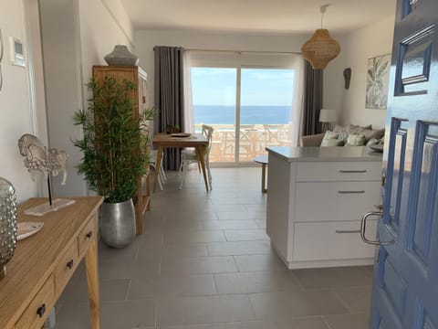 Dining area, Sea view