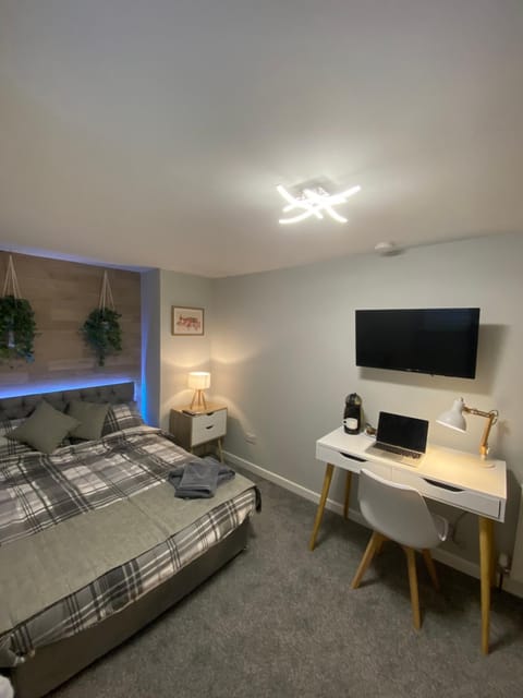 Shore Street Apartments Bed and Breakfast in Inverness