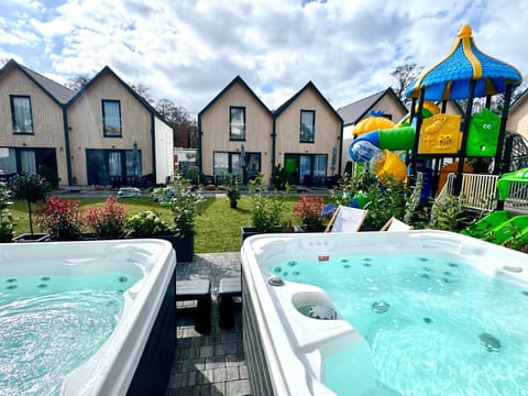 Garden, Hot Tub, Evening entertainment, Garden view, sunbed