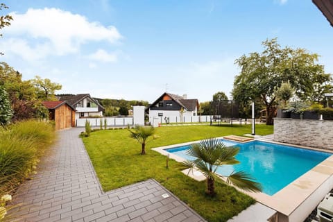 Garden view, Pool view, Swimming pool, Swimming pool