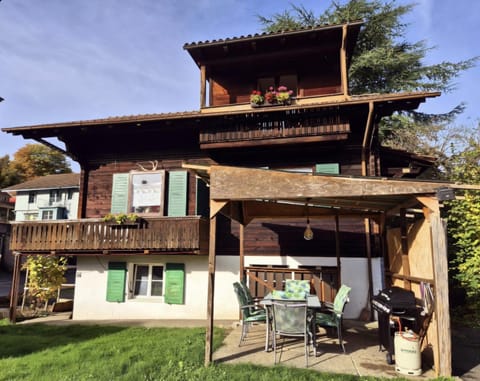 Property building, BBQ facilities, Garden, Food