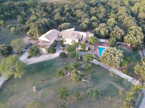 Le Mas Draiou Ecogites - 2 gites et une chbre familliale combinables 14 pers House in Provence-Alpes-Côte d'Azur