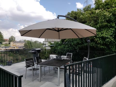 BBQ facilities, Balcony/Terrace