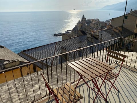 Camogli - "La Casa di Ortensia" - Liguria Holidays Apartment in Camogli