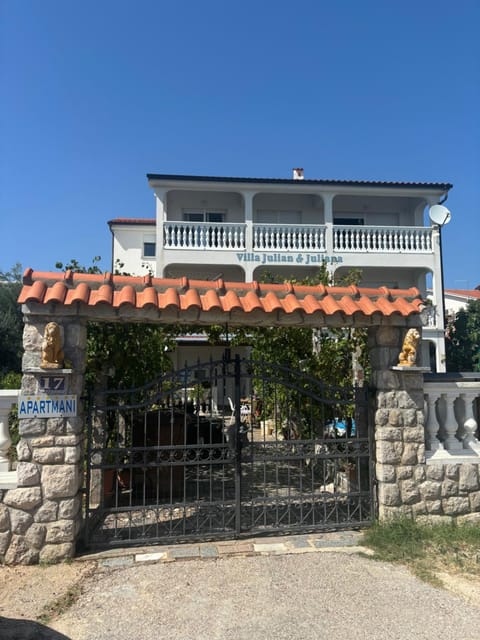 Property building, Day