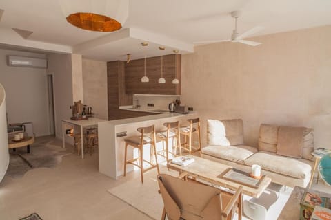 Communal lounge/ TV room, Kitchen or kitchenette, Living room, Photo of the whole room