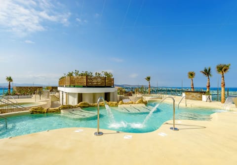 Massage, Solarium, Spa and wellness centre/facilities, Swimming pool, Swimming pool, Seasons