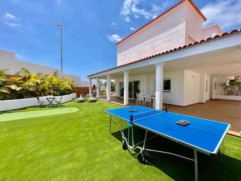 Minigolf, Table tennis