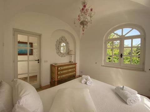 Casa La Rosa Apartment in Capri