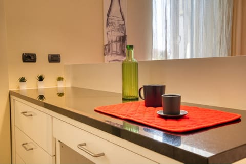 Kitchen or kitchenette, Living room, Seating area