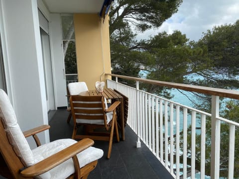 LIGURIA HOLIDAYS - "Scogliera Gaby" Apartment in Liguria