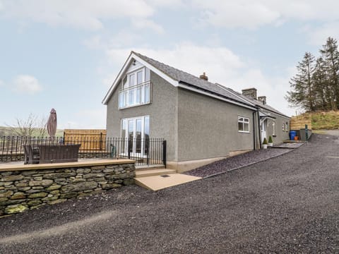 Hen Dy Bryn Mawndy House in Wales