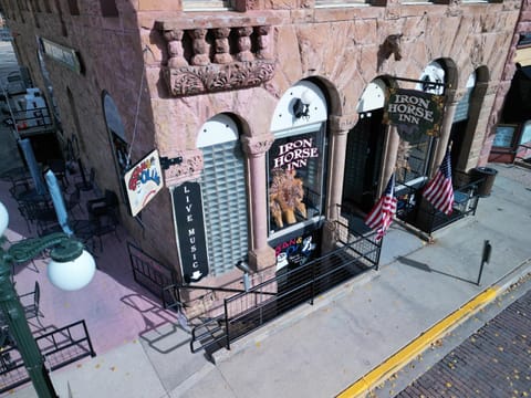 Historic Iron Horse Inn - Deadwood Hotel in Deadwood
