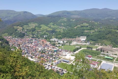 Neighbourhood, Bird's eye view, Street view