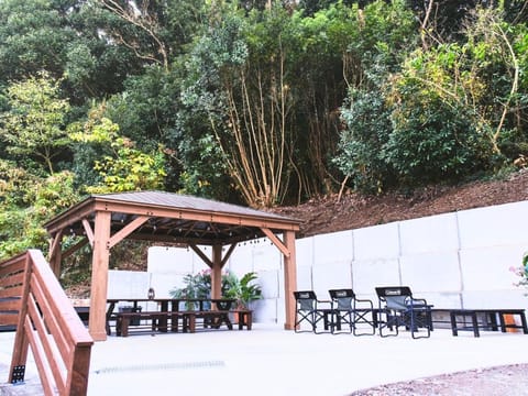 Property building, BBQ facilities