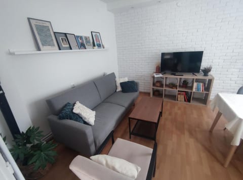 Communal lounge/ TV room, TV and multimedia, Living room, Seating area