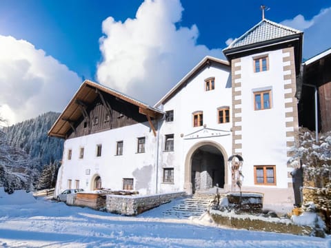 Property building, Winter