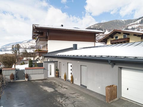 Property building, Winter