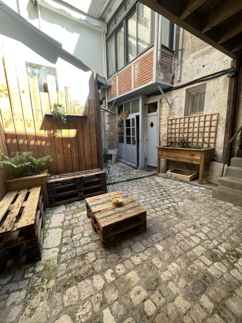 Inner courtyard view