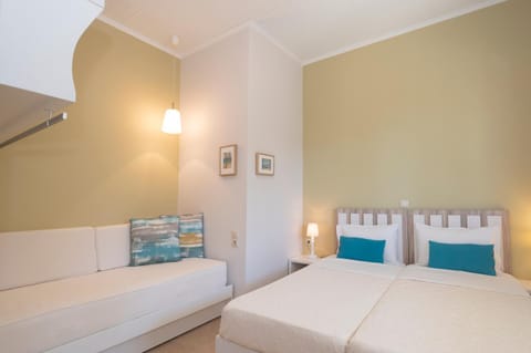 Bed, Decorative detail, children