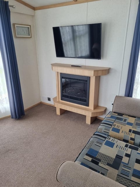 8 BERTH DELUXE CARAVAN Pg156 GOLDEN PALM CHAPEL ST LEONARDS Apartment in Chapel Saint Leonards