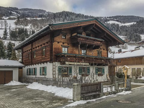 Property building, Winter