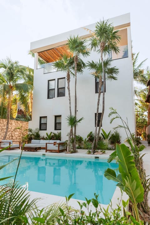Property building, Pool view, Swimming pool