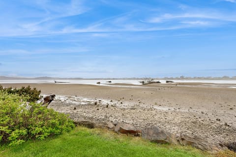 The Tipsy Kraken House in Lincoln Beach