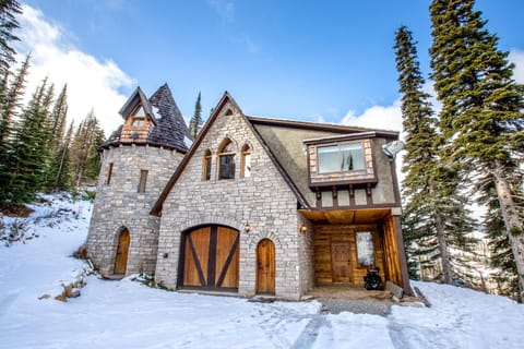 The Castle - Chateau De Melusine House in Idaho
