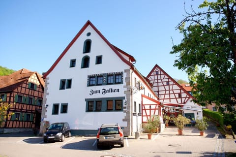 Property building, Day