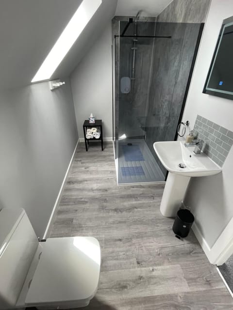 Shower, Toilet, Bathroom