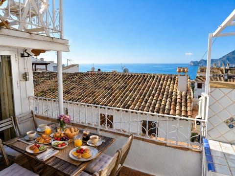 Balcony/Terrace, Dining area, Mountain view, Sea view