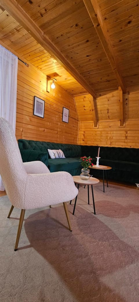 Nadiaa Wood House Villa in Federation of Bosnia and Herzegovina