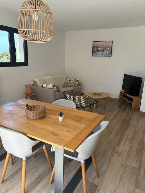 Villa à 900 m de la plage de Lozari House in Belgodère