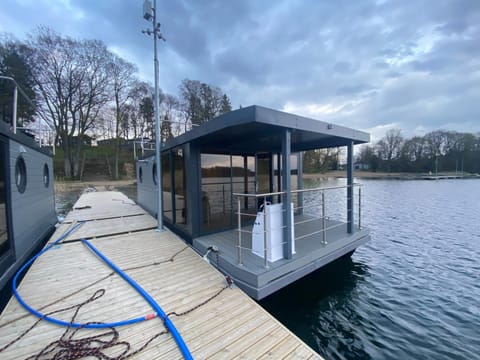 Houseboat Park Wodny Cieszyno Apartment in West Pomeranian Voivodeship, Poland