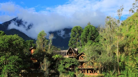 Facade/entrance, Bird's eye view, Mountain view