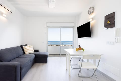 Living room, Dining area, Sea view