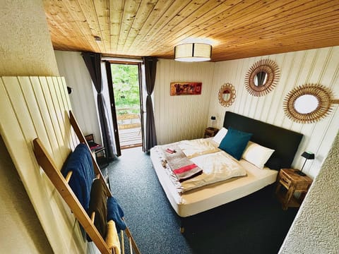 Bed, Balcony/Terrace, Photo of the whole room, Bedroom, towels